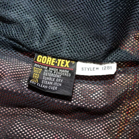 Marmot Womens GoreTex Jacket Raincoat Size Medium Red Black Outdoor Fall Winter - Picture 5 of 9